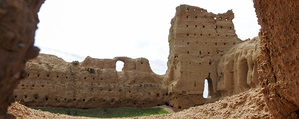 La consolidación del castillo de Arcos y de la torre de Chaorna, en tres meses