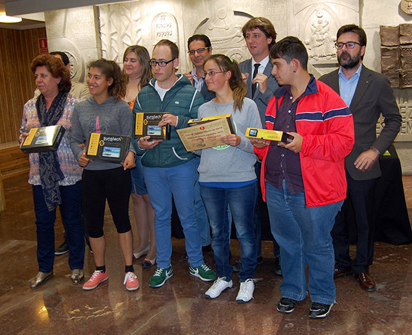 El colegio de educación especial Santa Isabel gana los presupuestos infantiles