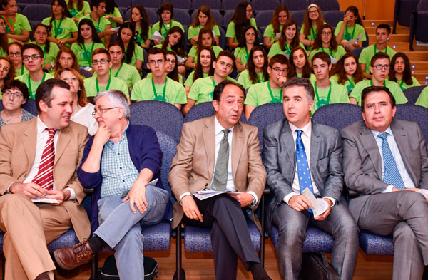 Apuesta por la excelencia en la educación, "sin dejar atrás la equidad"