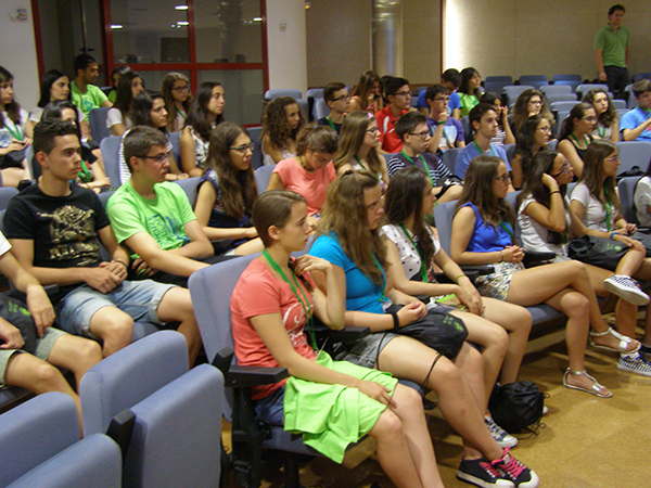 Alumnos del Campus Científico de Verano visitan el Céder de Lubia