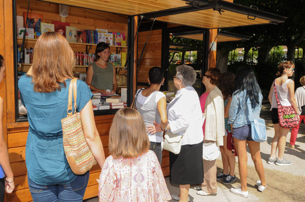 "Expoesía", una feria ciertamente singular