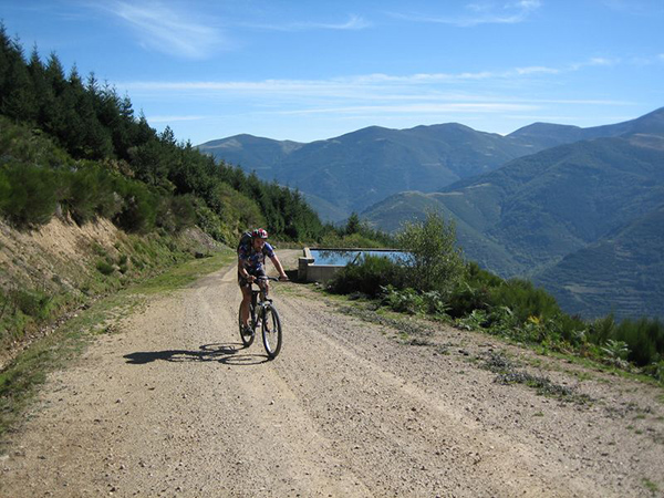 Duruelo de la Sierra pone en marcha su carrera de bicicletas de montaña