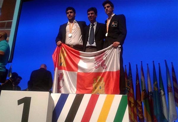 Tres alumnos de FP de Castilla y León representan a España en el "WorldSkills 2015" 