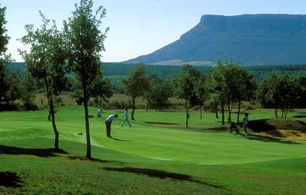 Socios del Club de Golf de Soria: de mecenas a prisioneros del campo