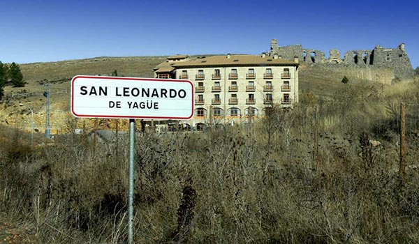 Pleno urgente para cambiar el nombre de San Leonardo "de Yagüe"
