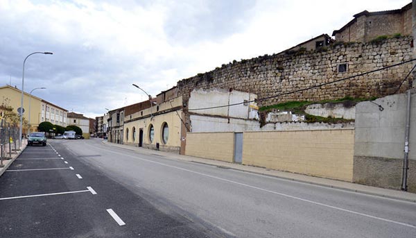 Trycsa asume la primera fase de la rehabilitación de la muralla de Almazán