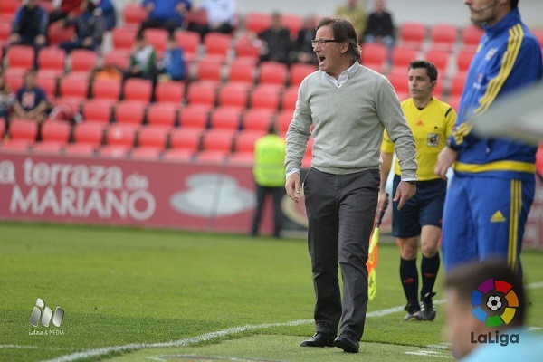 Anquela apela a la buena racha del Huesca fuera de casa para ganar en Soria