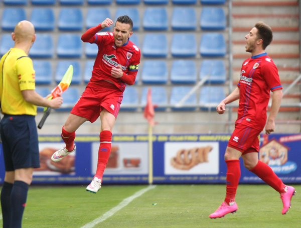 El Numancia sueña con su primera victoria en Oviedo