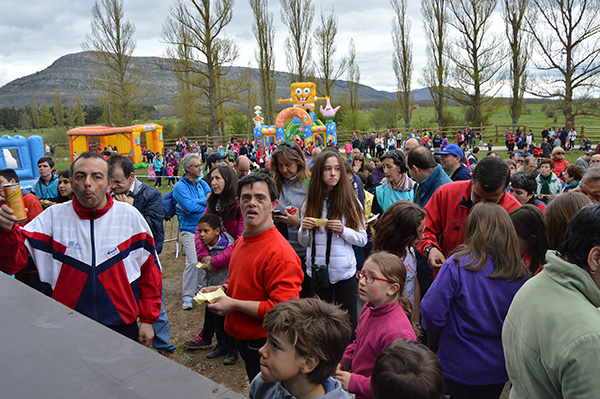 Dos mil personas secundan la marcha popular de ASAMIS