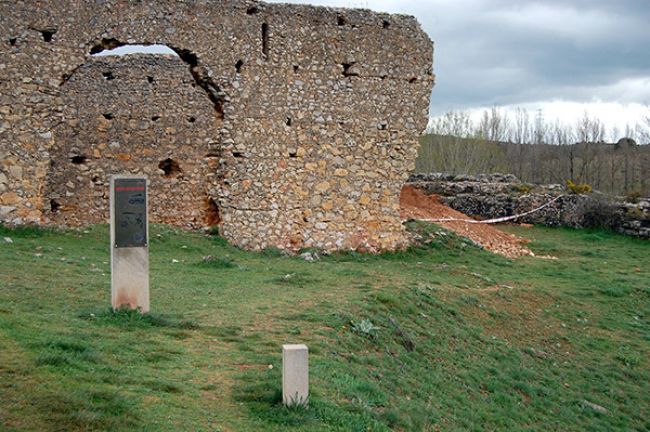 Dos torreones del castillo y la ermita de San Ginés, primeras actuaciones de "Soria Oculta"