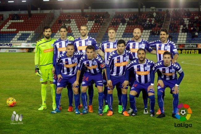 El Alavés quiere festejar el ascenso a Primera frente al Numancia