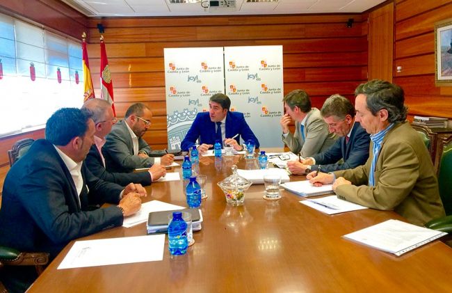 Suárez-Quiñones explica a la Diputación y a la UGAM de Soria el contenido del decreto micológico