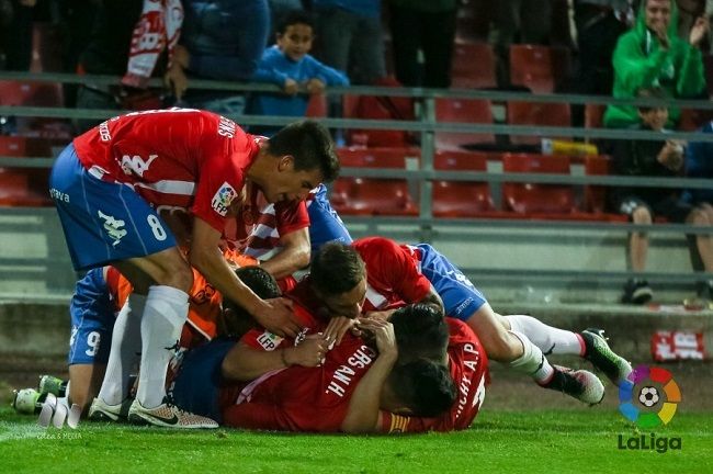 La Liga Adelante, con mucho por decidir en la última jornada