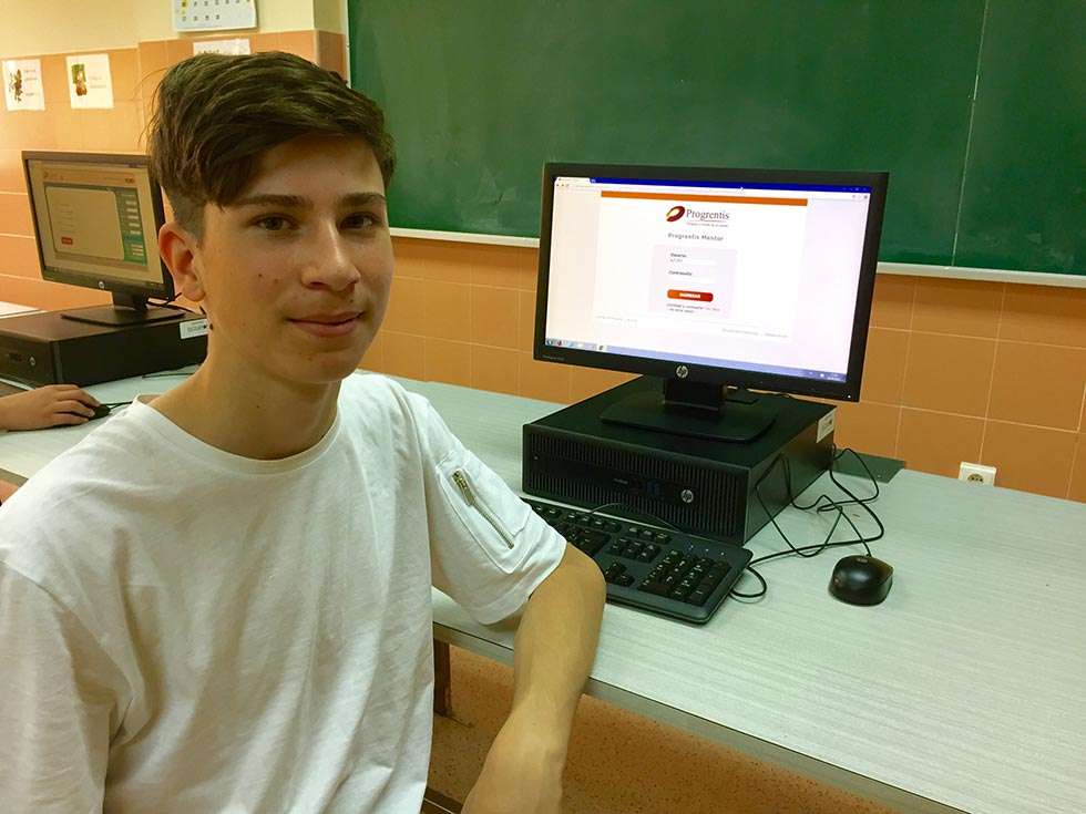 Un alumno del colegio Escolapios, primer puesto regional de la III Olimpiada de Lectura Nacional