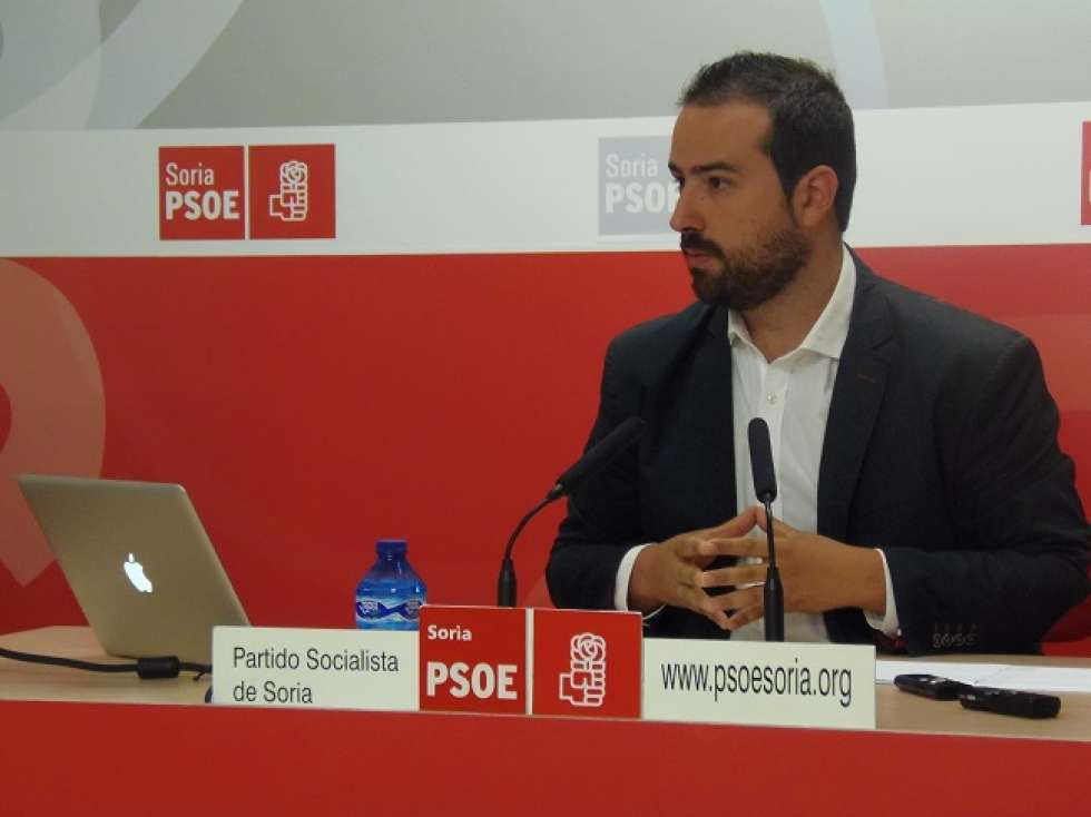 Hernández dice que el PSOE es el único que se preocupa por Soria en las Cortes regionales