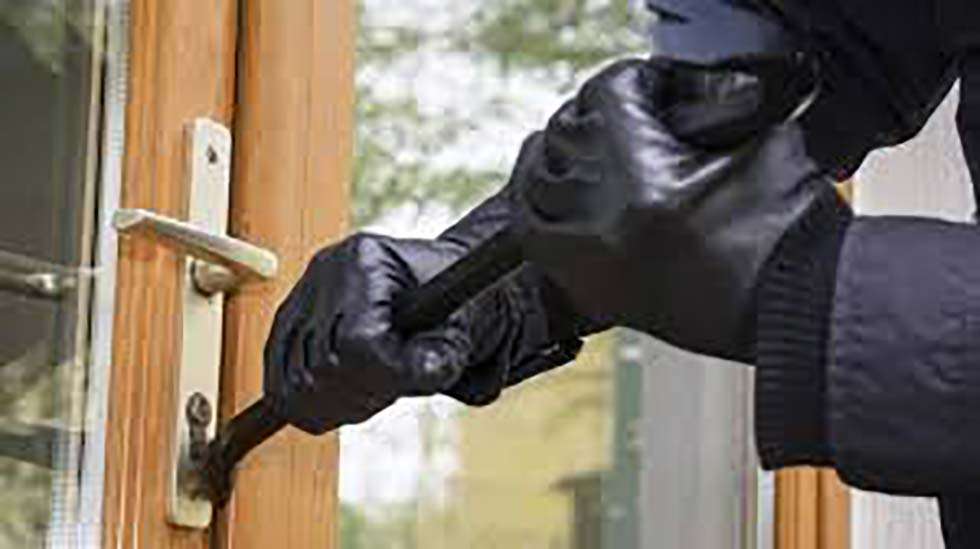 Díez claves para evitar que los ladrones entren en su casa este verano