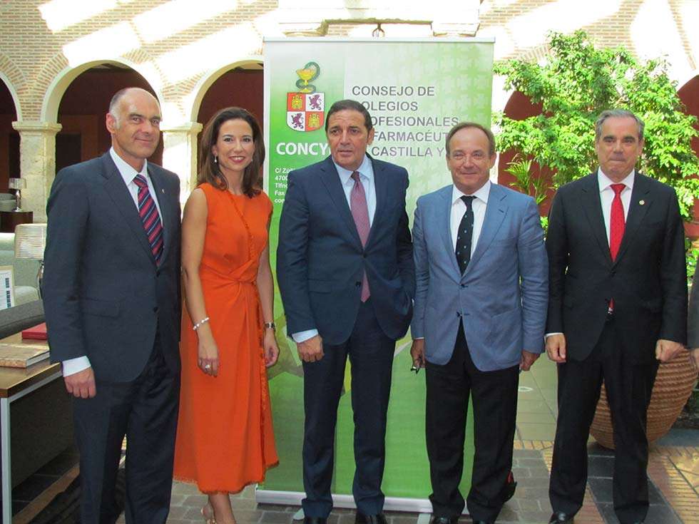 Los farmacéuticos de Castilla y León apelan a una gran alianza con Sanidad 