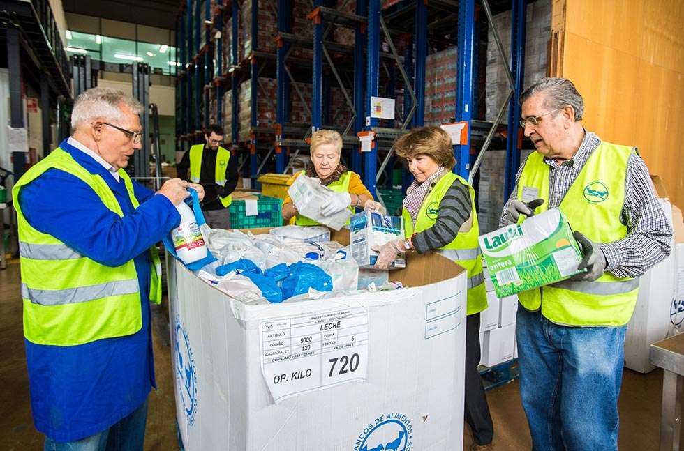 Seiscientos litros de leche en Soria, en la campaña "Ningún niño sin bigote"