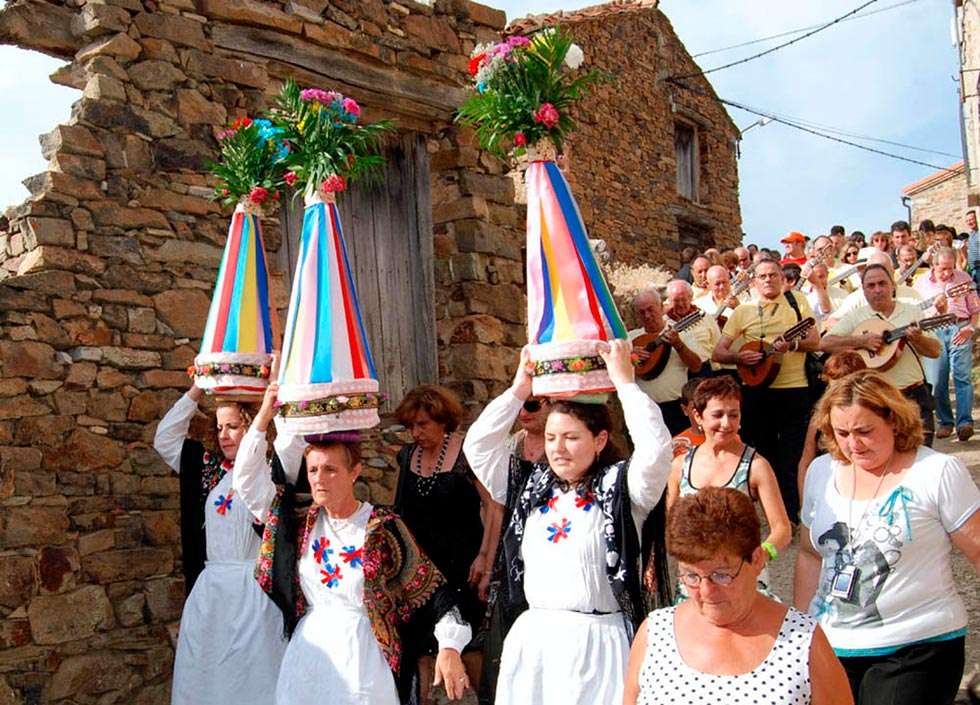 Sarnago celebra con actividades culturales a San Bartolomé