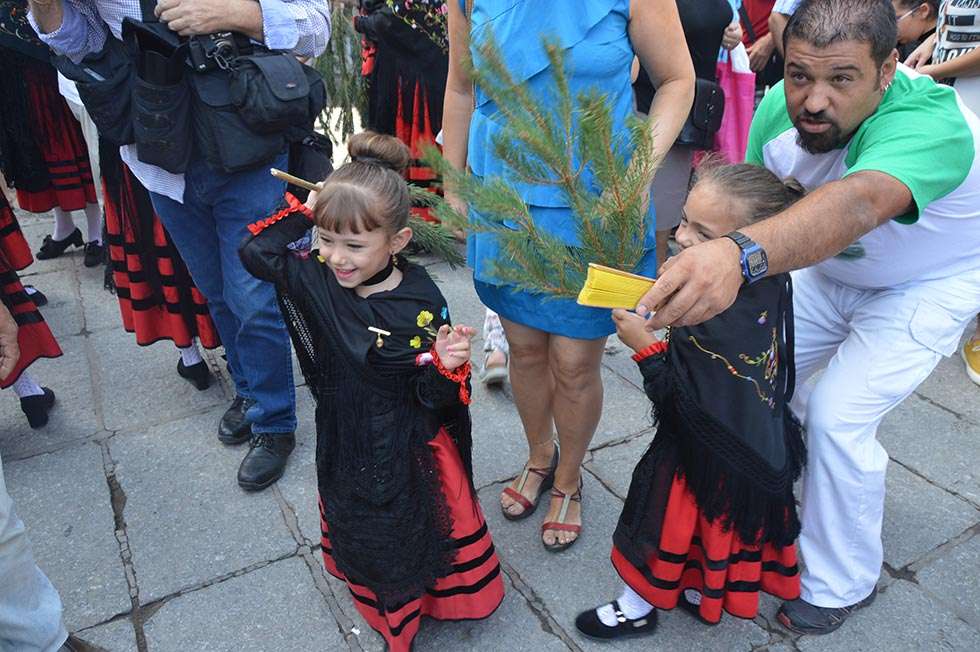 Casi trescientas mujeres participan en la "Pinochada" de Vinuesa