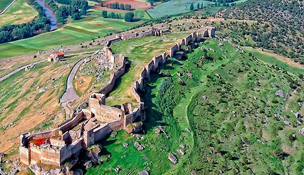 La Junta mejora la documentación del castillo de Gormaz
