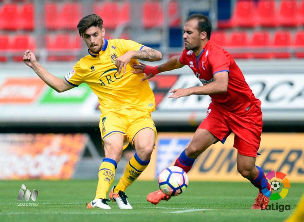 Al Numancia le sabe a poco el empate frente al Alcorcón (1-1)