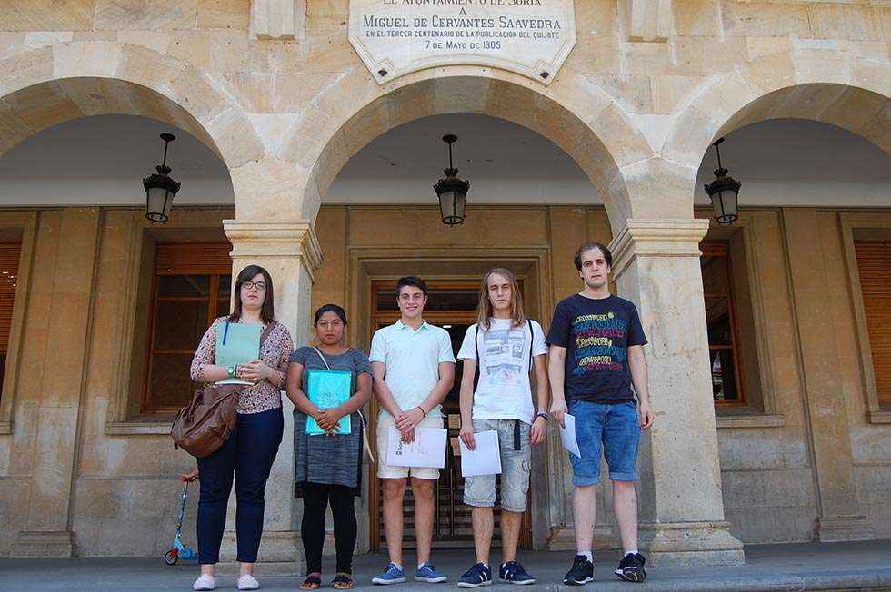 Los cinco últimos alumnos de las I Becas Julián Sanz del Río parten a sus destinos