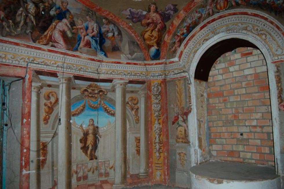 La restauración del Camarín de la Virgen inicia su segunda fase