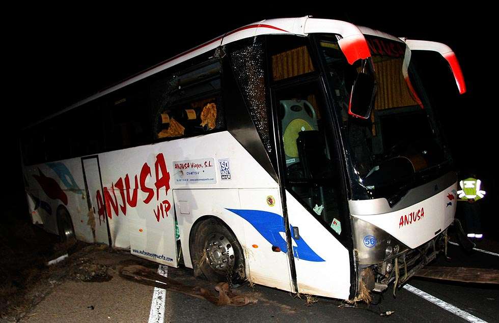 Accidente mortal en Ocenilla en el choque de un coche con un autobús