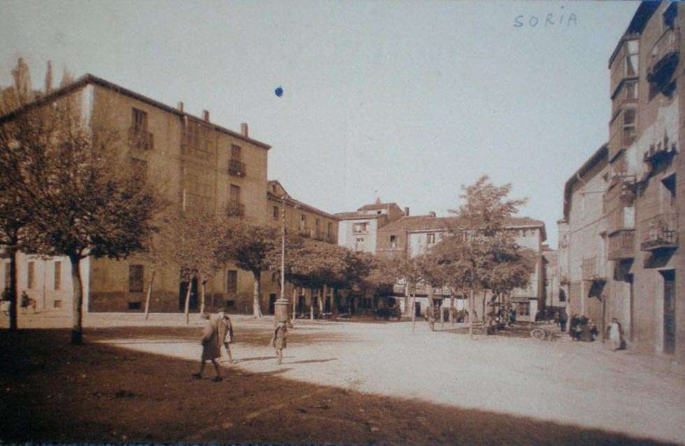 Álvaro de Marichalar sugiere que se restituya la plaza dedicada al Vizconde de Eza