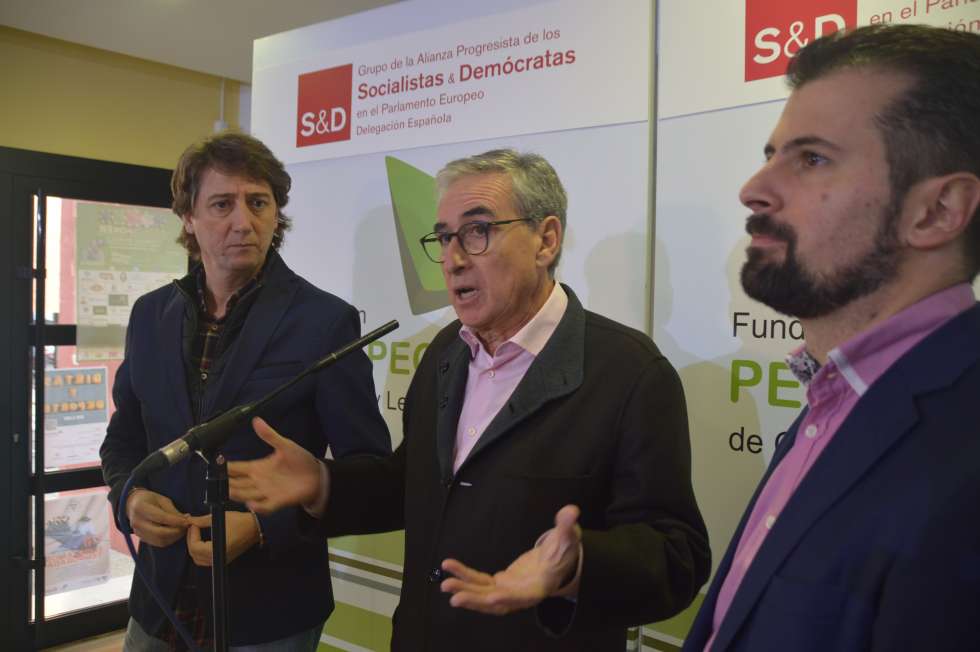 Jáuregui dice que PSOE se plantará en Europa para exigir cambio de rumbo