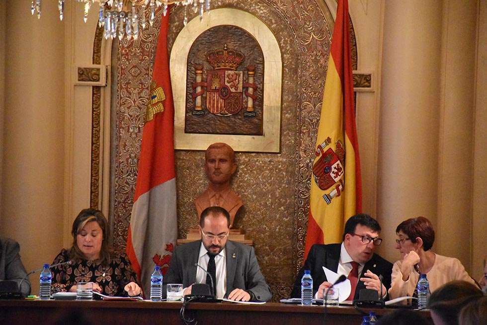 La Diputación provincial apoya por unanimidad la vaquería en Noviercas