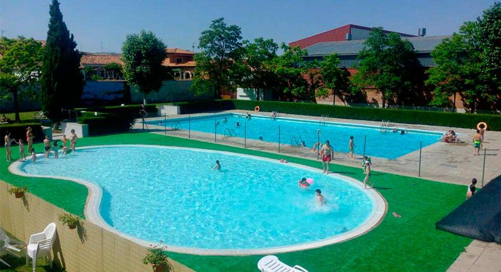 Exposición, ludoteca y piscina, para el verano agredeño