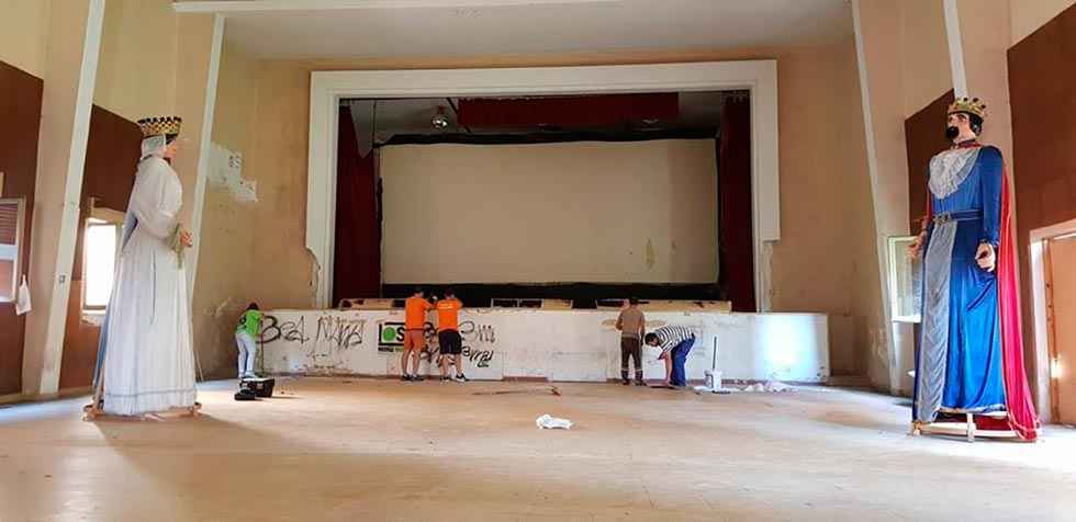 Tardelcuende recupera las proyecciones en el cine "El Pinar"