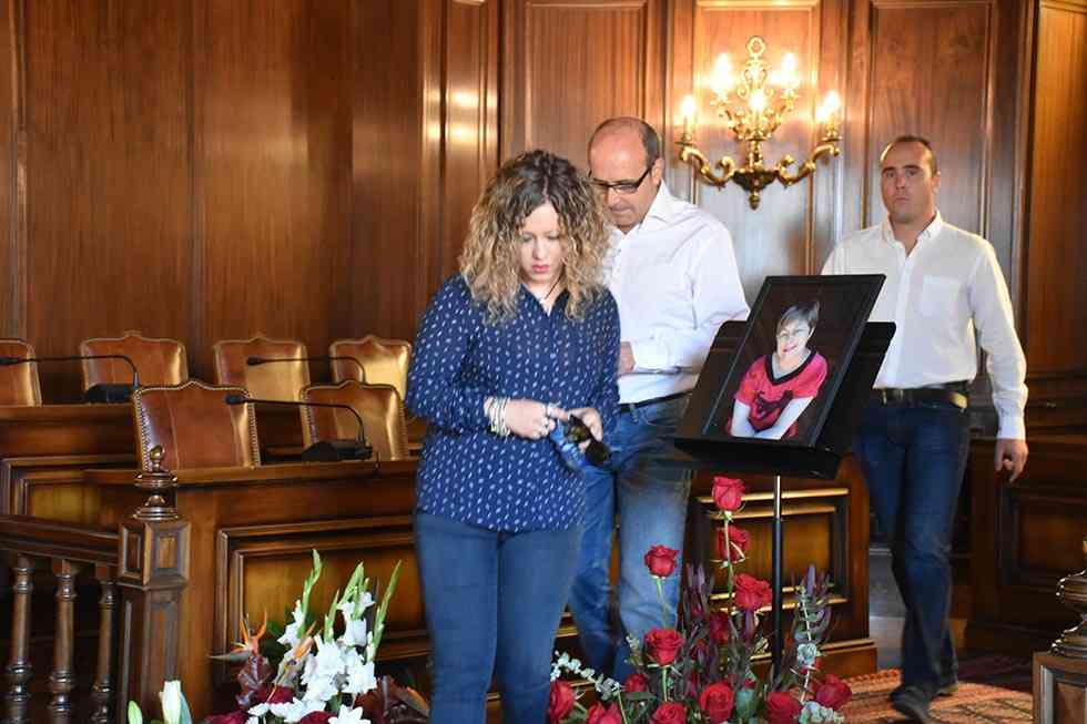 El Ayuntamiento de Soria despide a Eloísa Álvarez, su primera alcaldesa El Ayuntamiento de Soria despide a Eloísa Álvarez, su primera alcaldesa