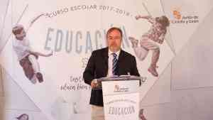 Rey apuesta por consolidar el modelo de éxito educativo de Castilla y León