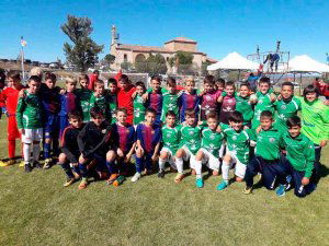 El C.D. San José gana la final al F.C. Barcelona en la Pinares Cup El C.D. San José gana la final al F.C. Barcelona en la Pinares Cup