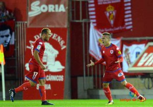 El Numancia golea al Sporting con Pablo Valcarce como goleador