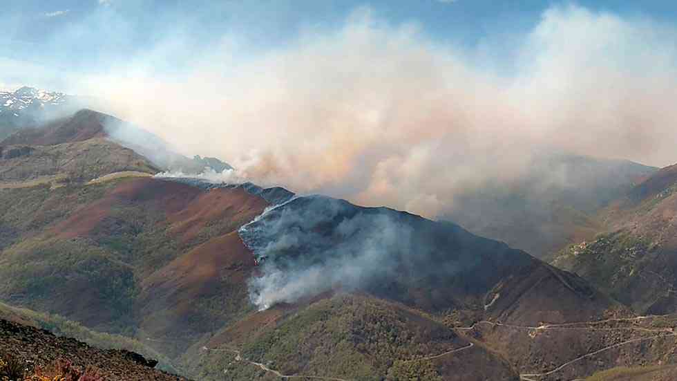 Podemos pide explicaciones al consejero de Fomento y Medio Ambiente por los incendios