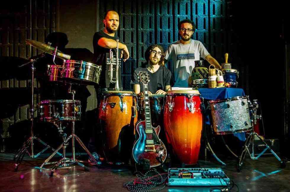 En Vibop ofrece música cañera y bailona con Los300