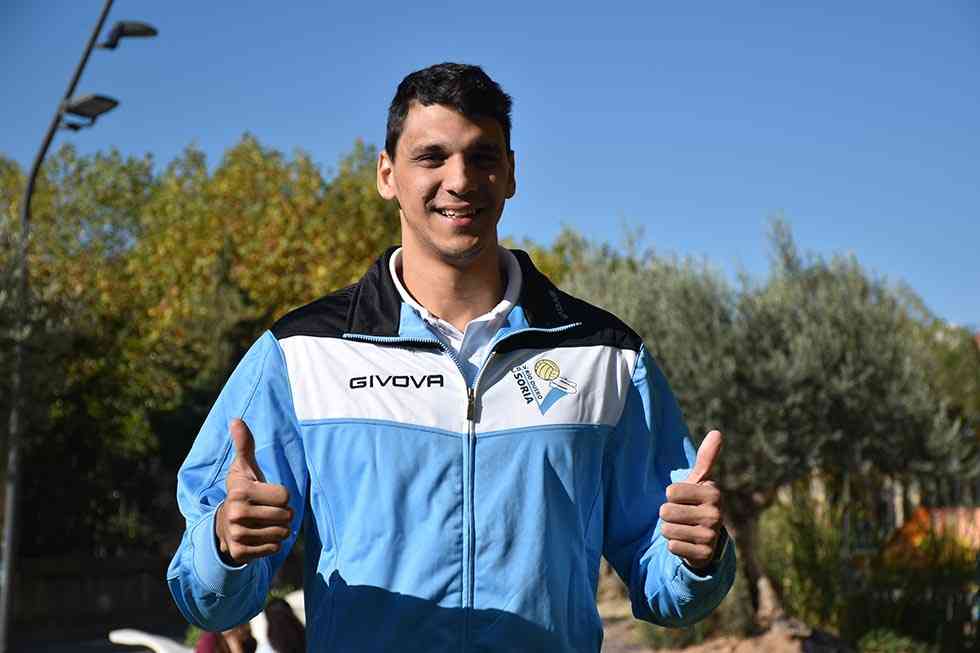 Igor, un central brasileño de 204 centímetros para Río Duero Soria