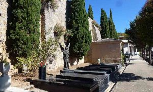 El Ayuntamiento amplía un año más las bonificaciones del cementerio