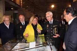 Una exposición recorre la historia de la Policía Nacional