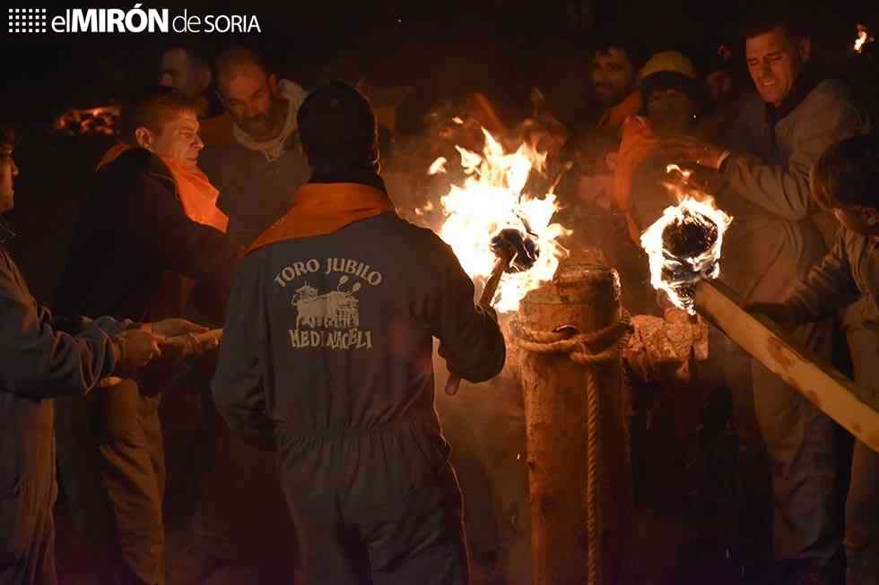 A los chiqueros de la historia