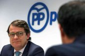 Mañueco insta a los presidentes provinciales del PP a renovar candidaturas