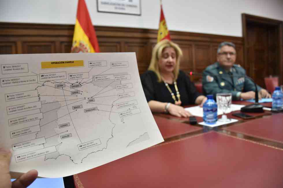 Detenida una banda que cometió seis hurtos en Soria por modalidad de "abrazo cariñoso" Detenida una banda que cometió seis hurtos en Soria por modalidad de "abrazo cariñoso"