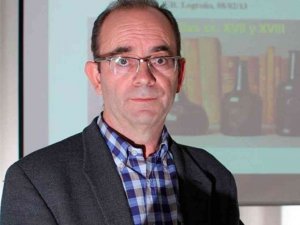 El profesor Miguel Ibáñez presenta su último libro en La Rioja