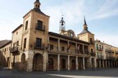 Pregón del obispo y homenaje al cine Palafox para comenzar la Navidad