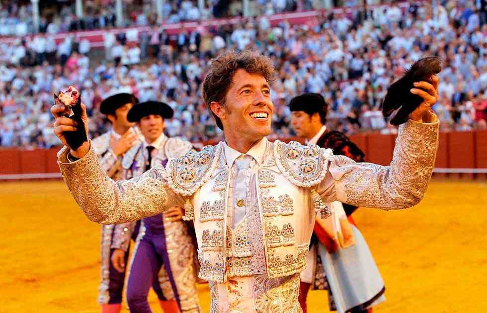 El torero Manuel Escribano cierra el XXXII Ciclo Taurino de Navidad