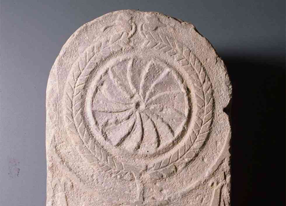 La estela de Marco Licinio Nepote, "Pieza del mes" en el Numantino La estela de Marco Licinio Nepote, "Pieza del mes" en el Numantino
